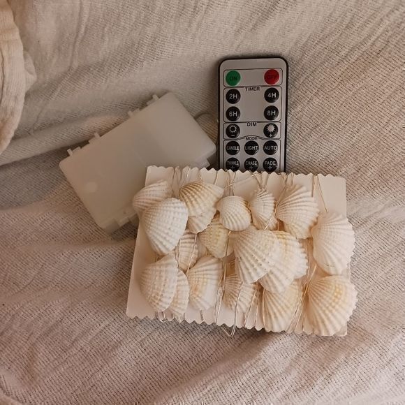 Seashell Decorative String Lights with Remote Control - Picture 4 of 9